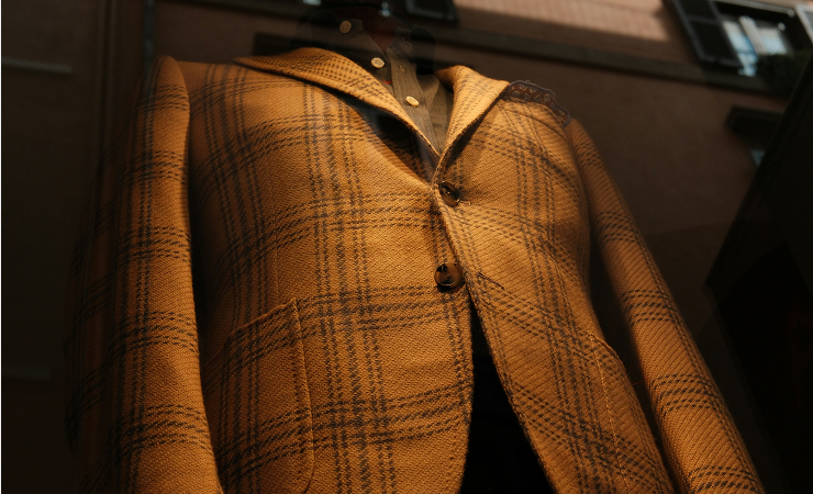 The Return of Tailoring: Why Structured Fashion Is Back After Years of Comfortwear